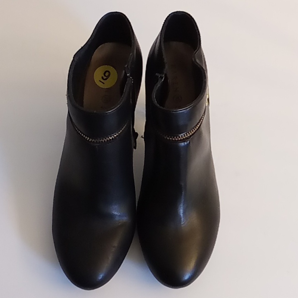 NEW KAREN SCOTT Women's Size 9 Black Zip Up Heel Ankle Bootie 5S X
